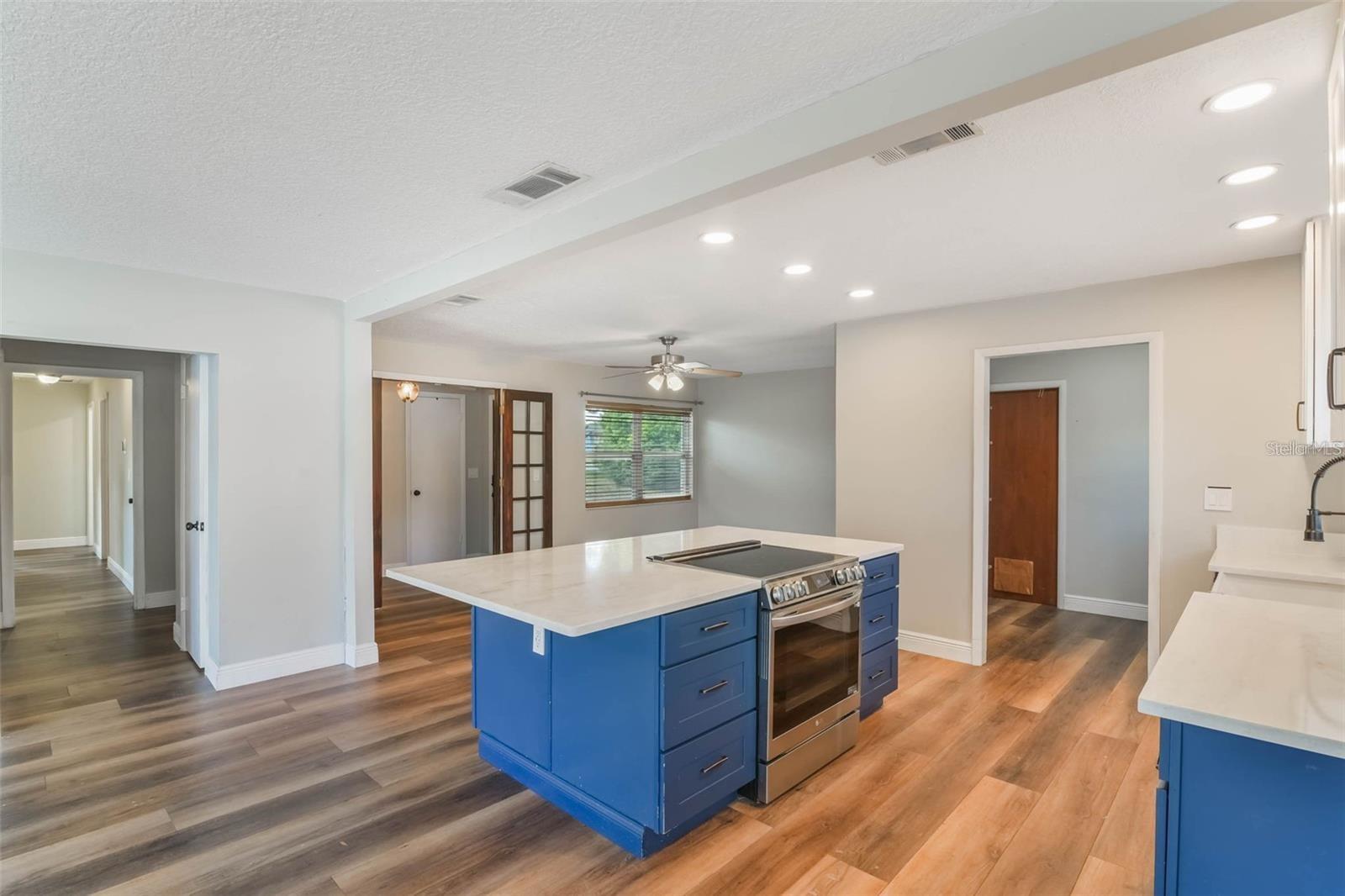 STERLING PARK UNIT 01 - Residential Lease