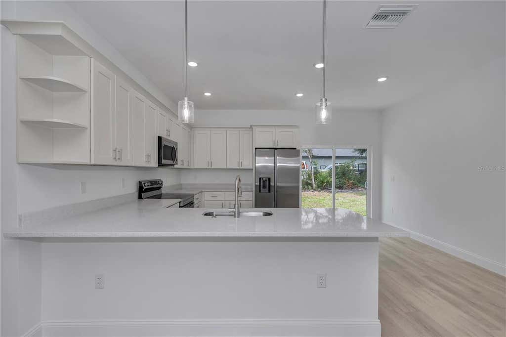Photo of 15751 SW 40th Terrace, Ocala, FL 34473 (MLS # OM730002)