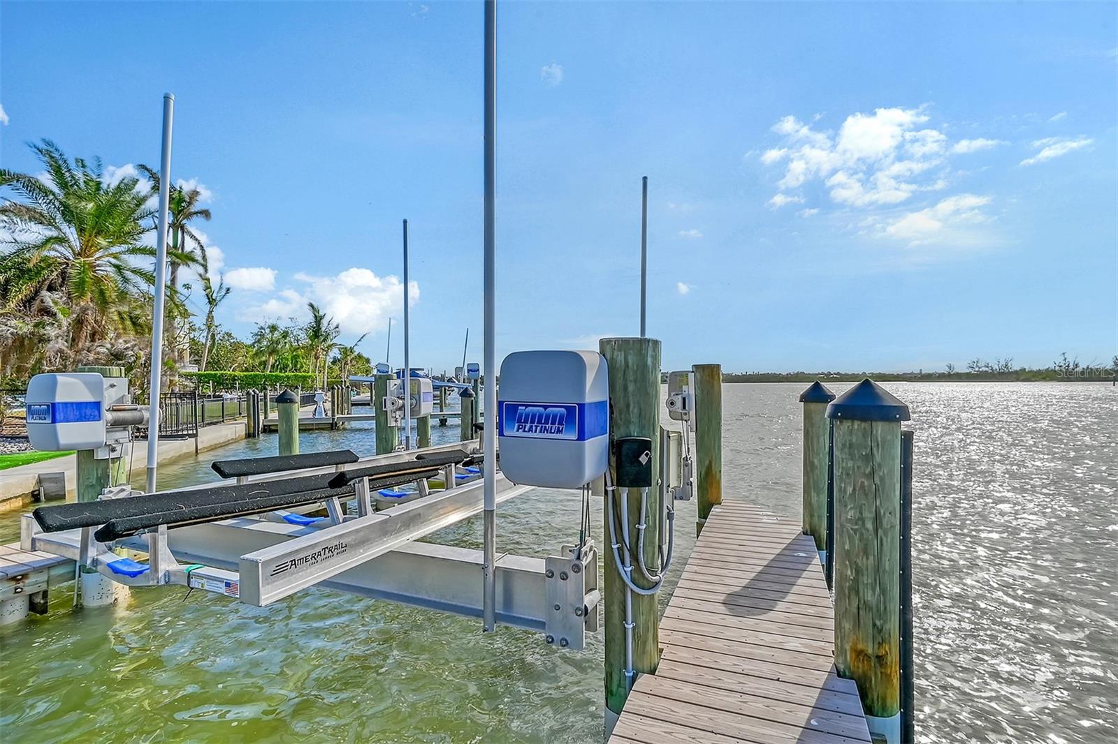 BAY ISLAND SHORES - Land