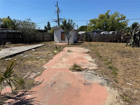 1815 LULLABY DRIVE HOLIDAY FL 34691