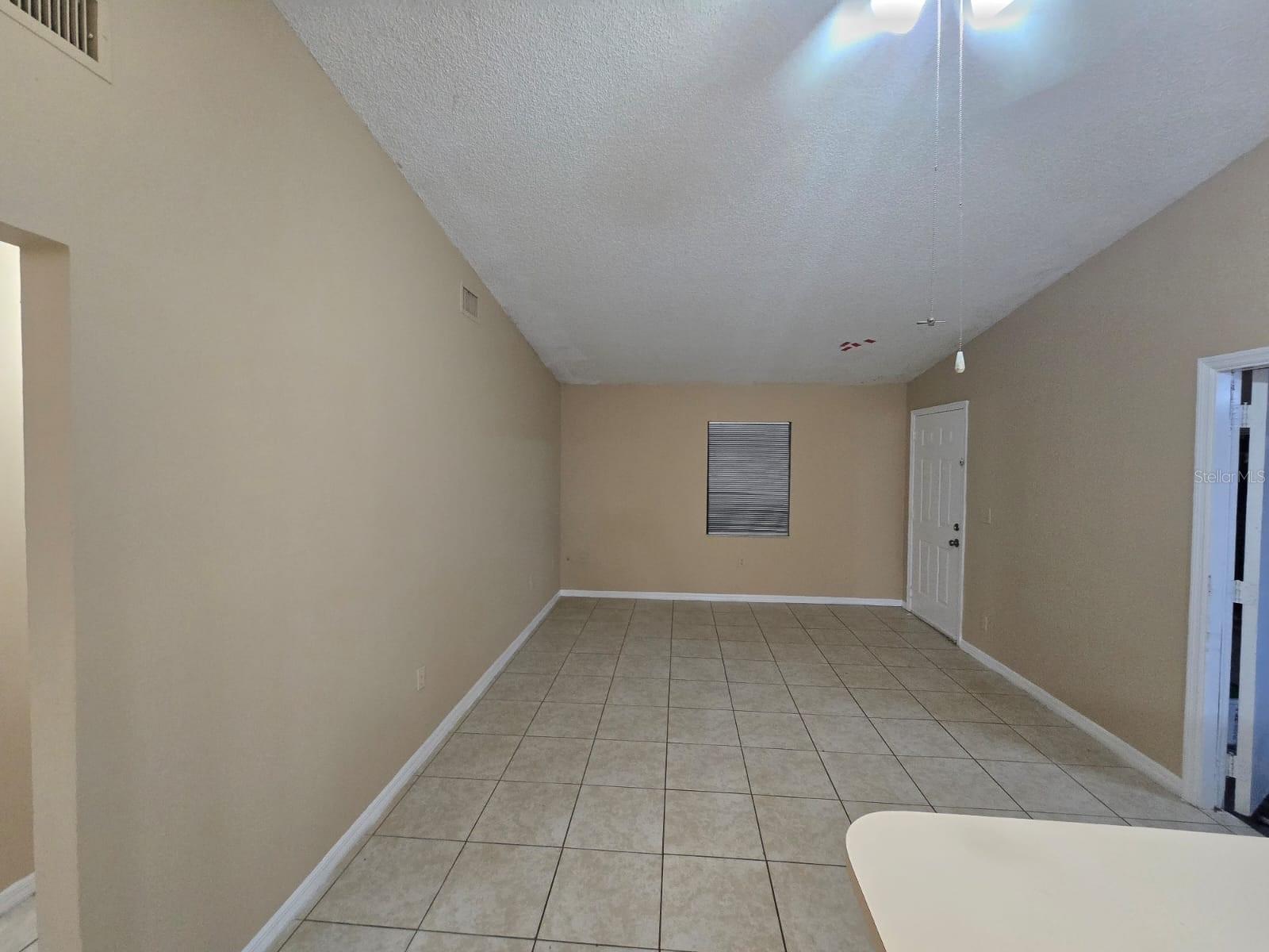 2652 LANTANA LANE