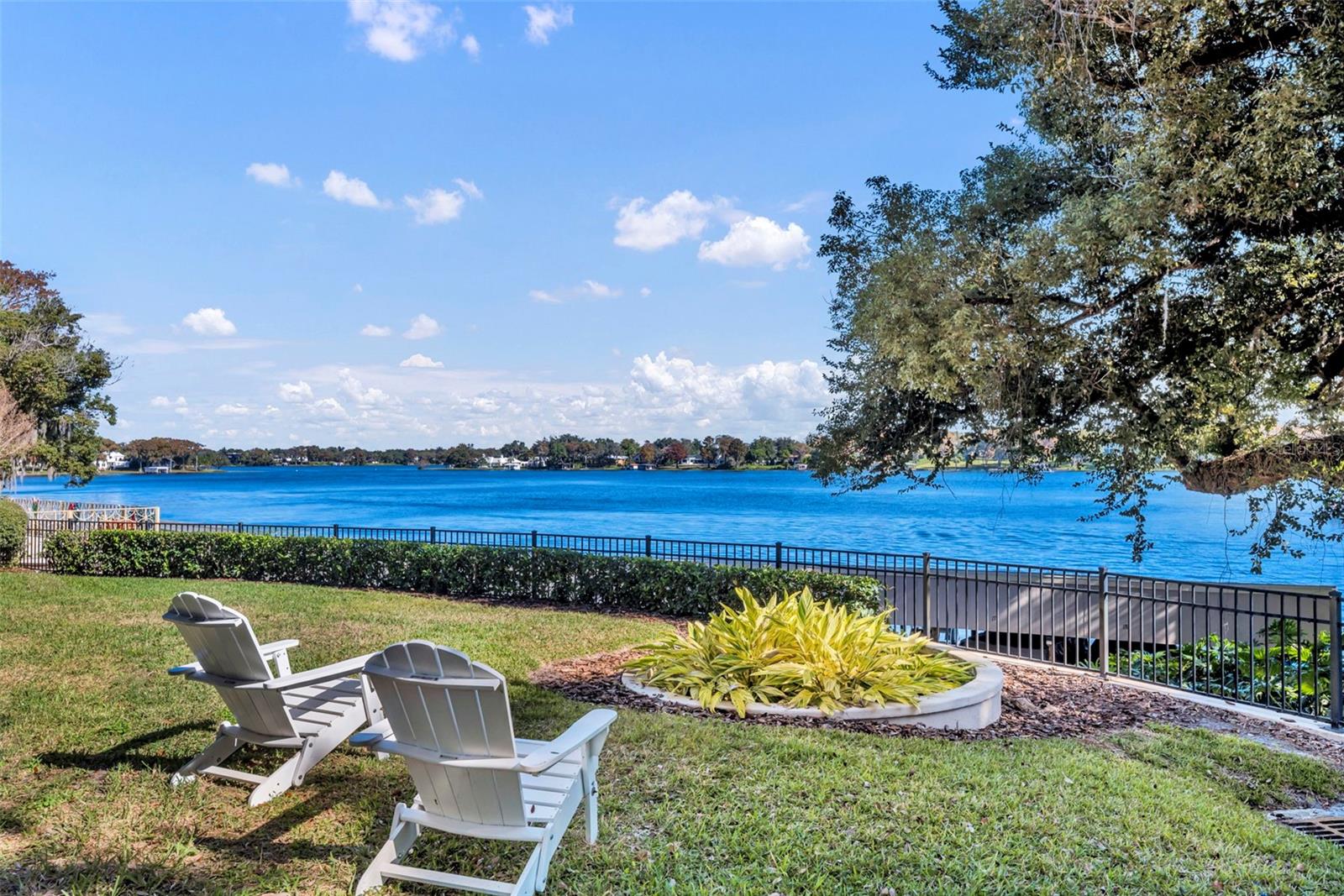 WHISPERING WATERS/PHILLIPS CIRCLE REP - Residential
