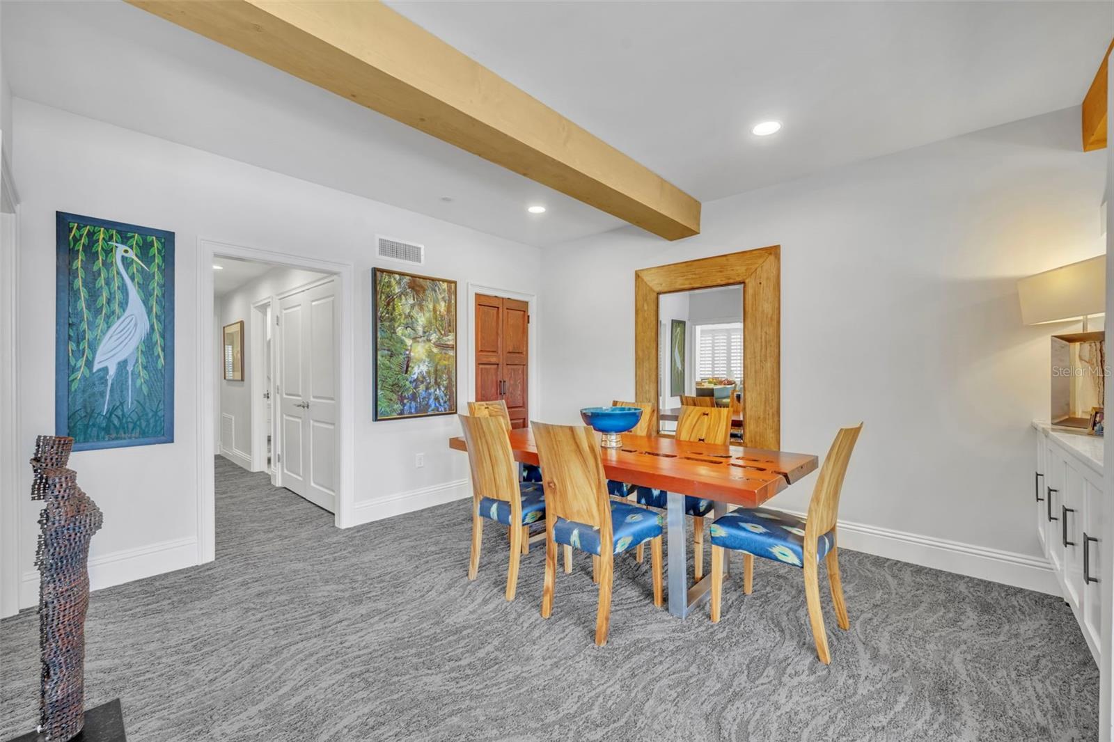 WHISPERING WATERS/PHILLIPS CIRCLE REP - Residential