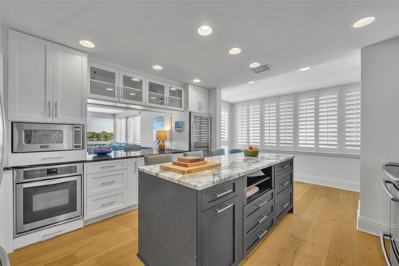 WHISPERING WATERS/PHILLIPS CIRCLE REP - Residential