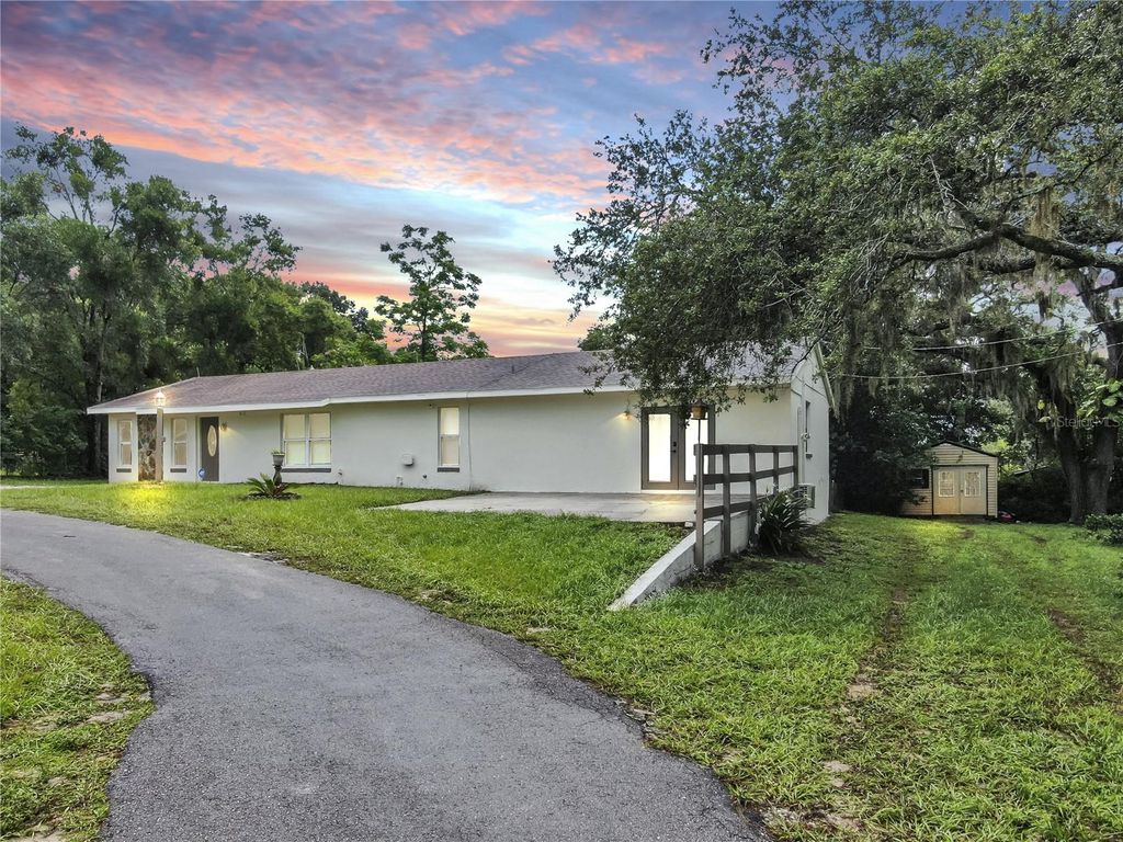 Photo of 9650 Starline Drive, Dade City, FL 33525 (MLS # TB8403527)