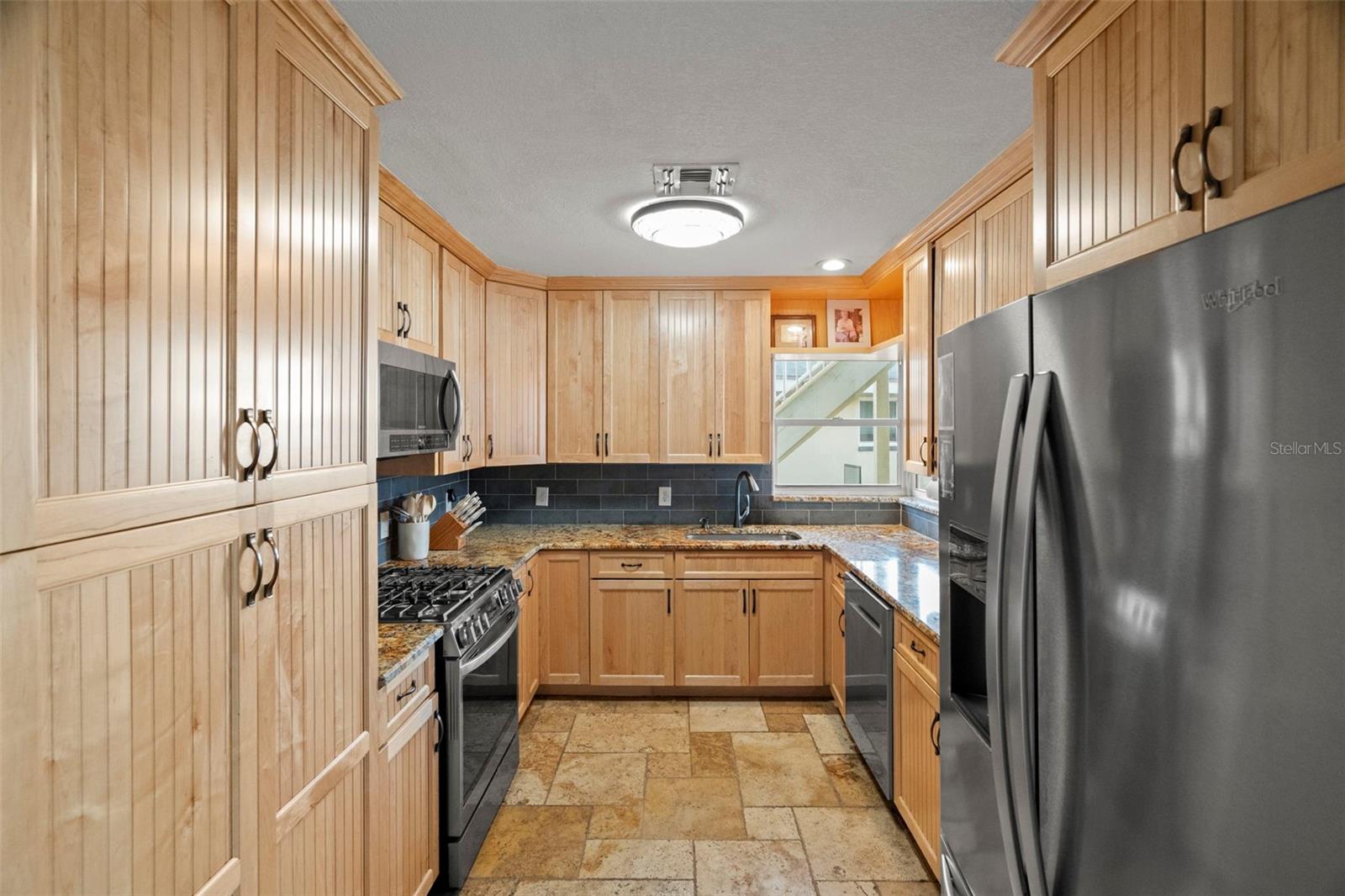 HARBOR VIEW VILLAS 1ST ADD - Residential