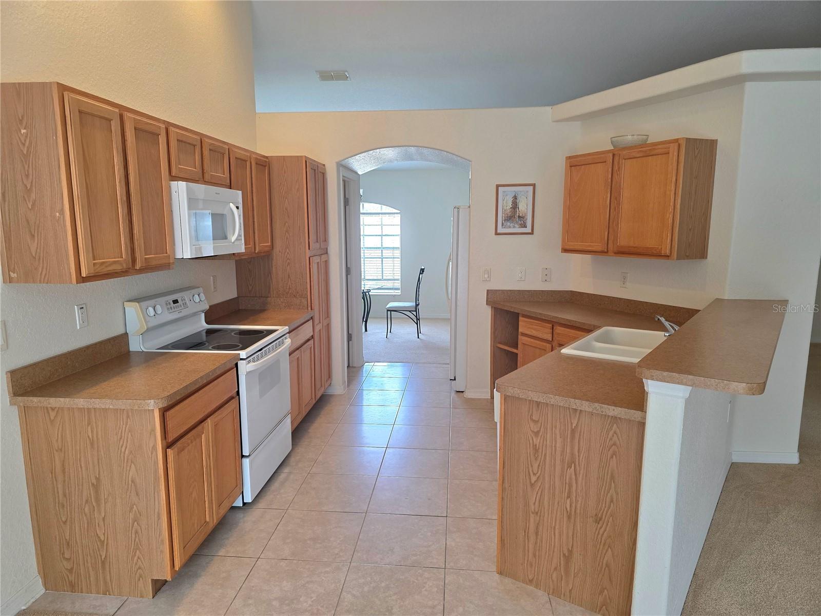 14050 ENGLISH PARROT ROAD