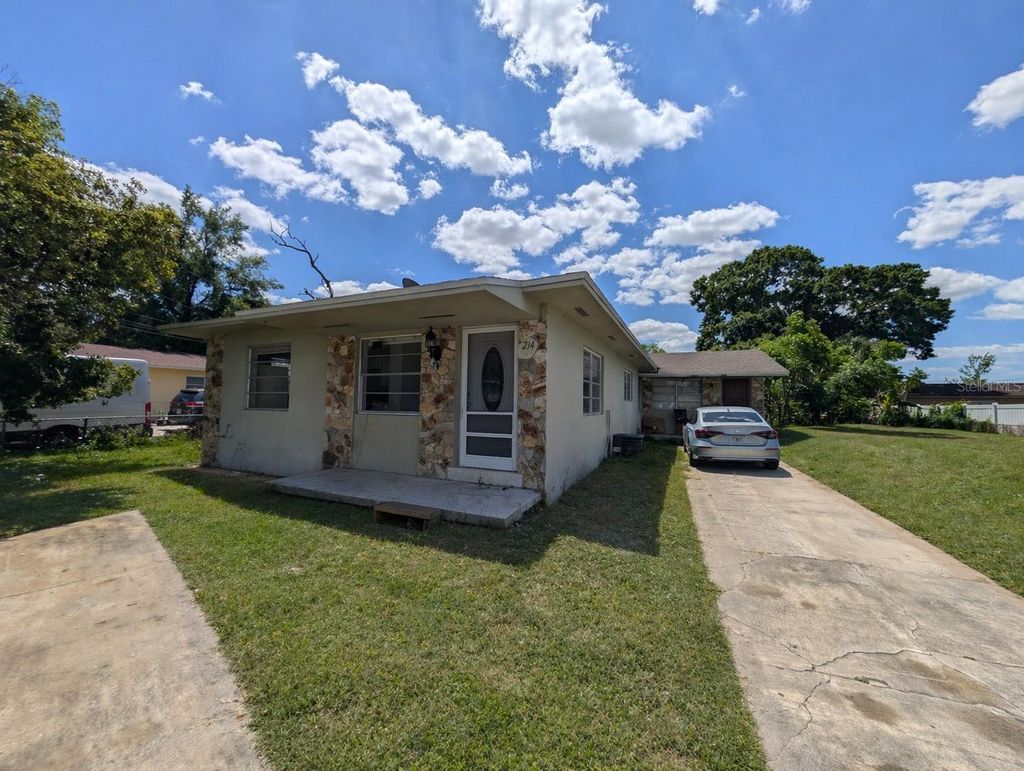 Photo of 214 Fairlane Avenue, Orlando, FL 32809 (MLS # O6402603)