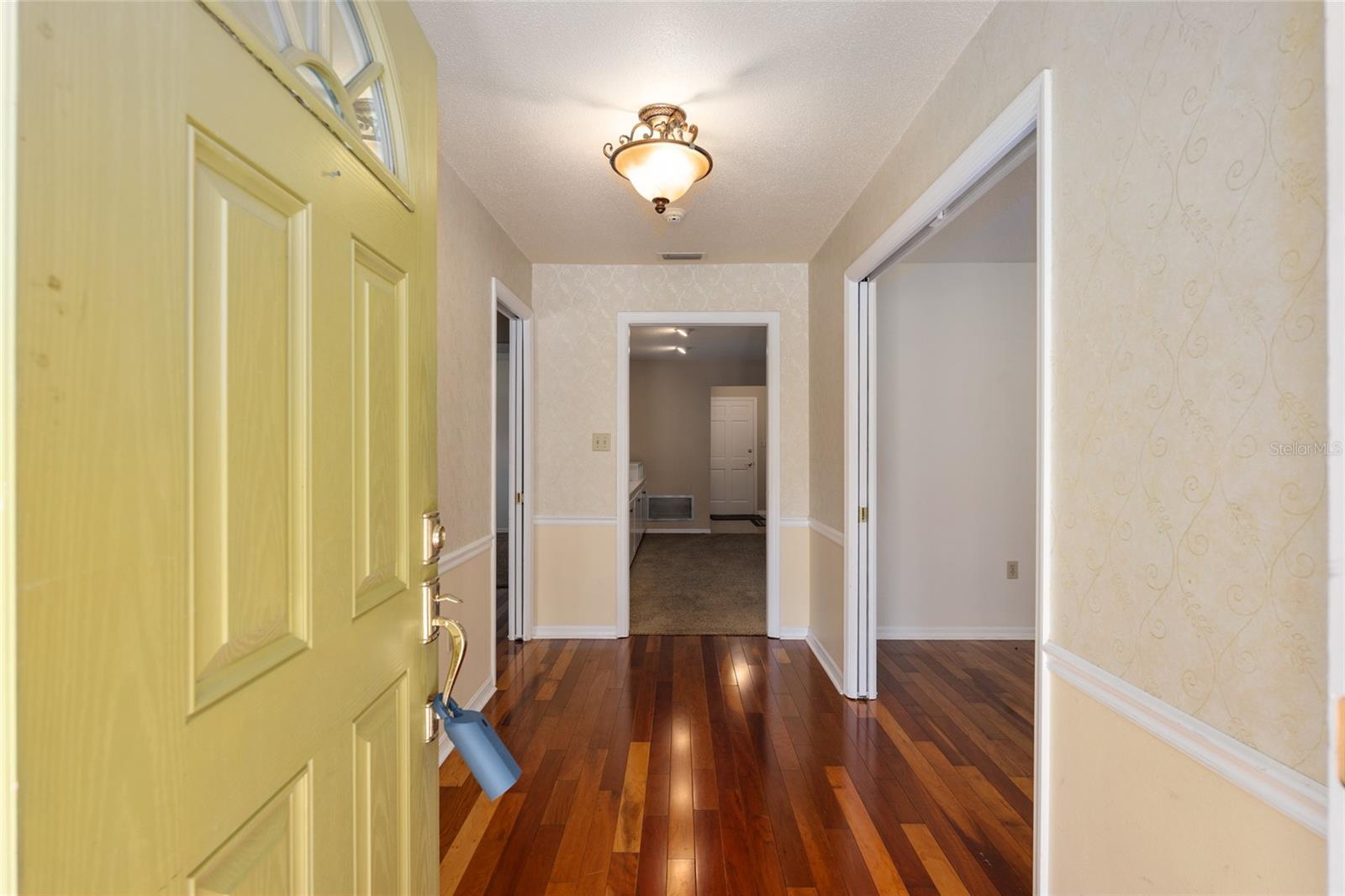 SHERWOOD FOREST - Residential Lease