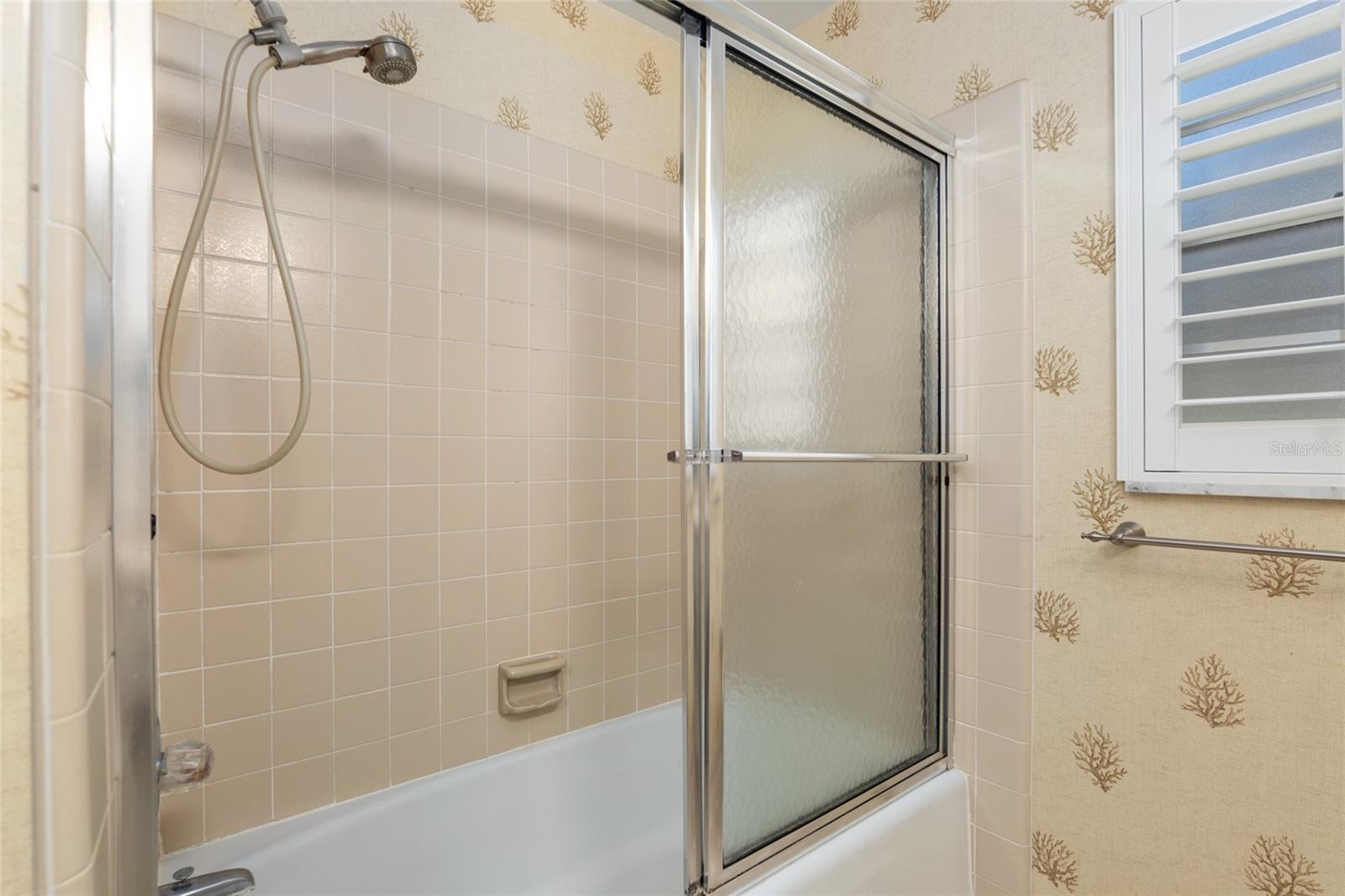 SHERWOOD FOREST - Residential Lease