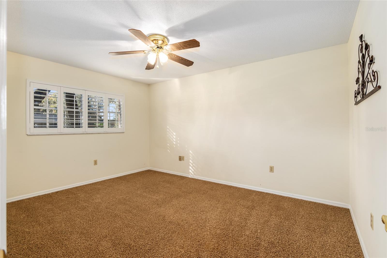 SHERWOOD FOREST - Residential Lease