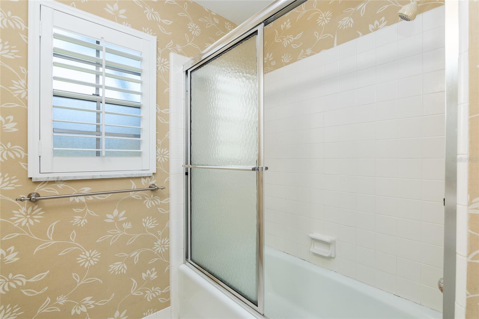 SHERWOOD FOREST - Residential Lease