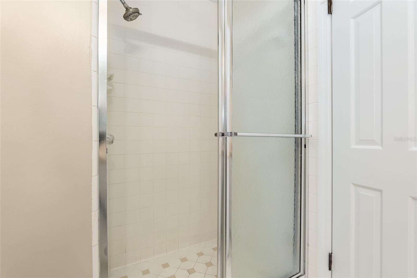 SHERWOOD FOREST - Residential Lease