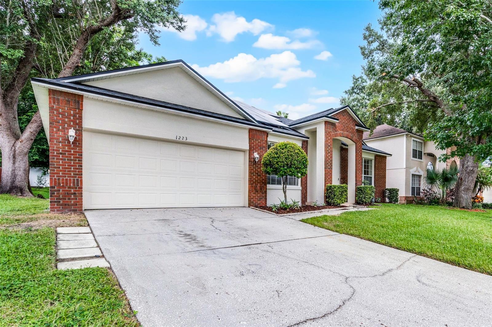 1223 VICKERS LAKE DRIVE