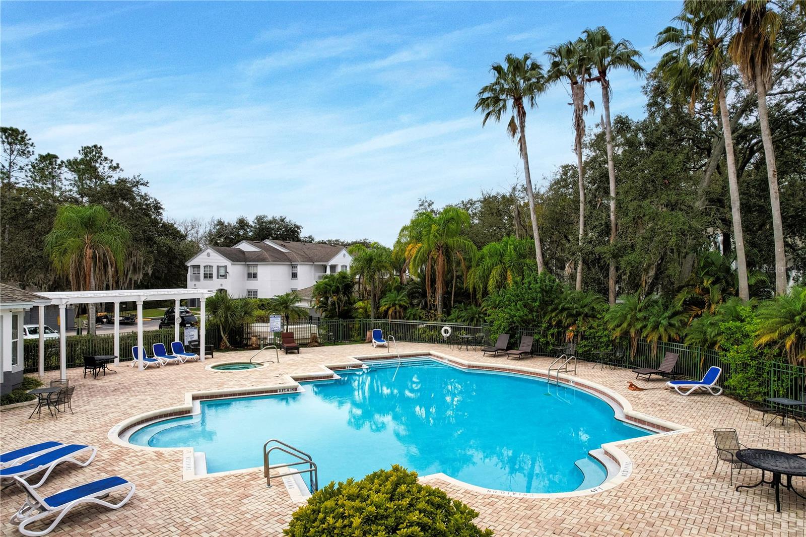 SUNSET LAKE - Residential Lease