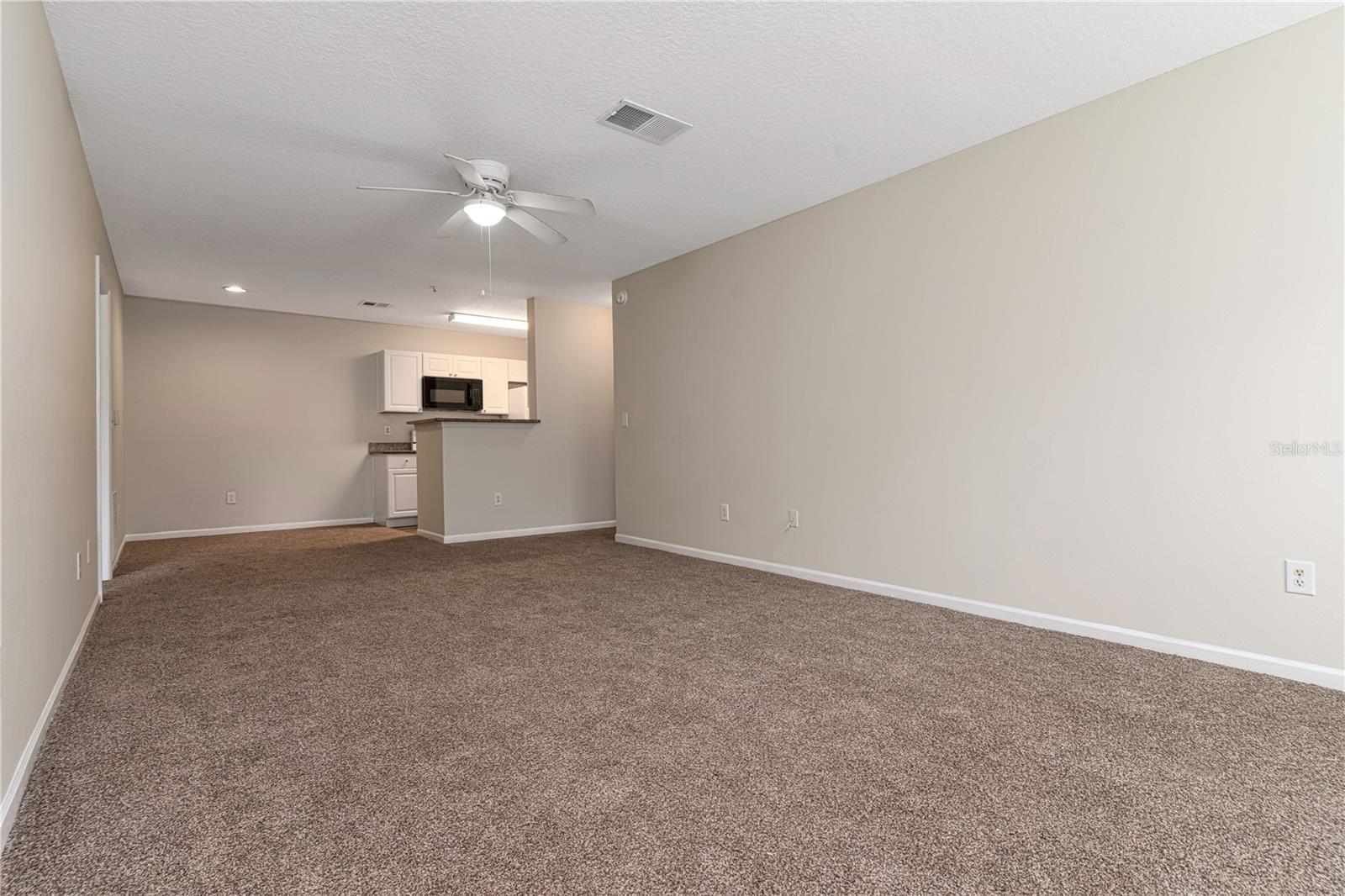 SUNSET LAKE - Residential Lease