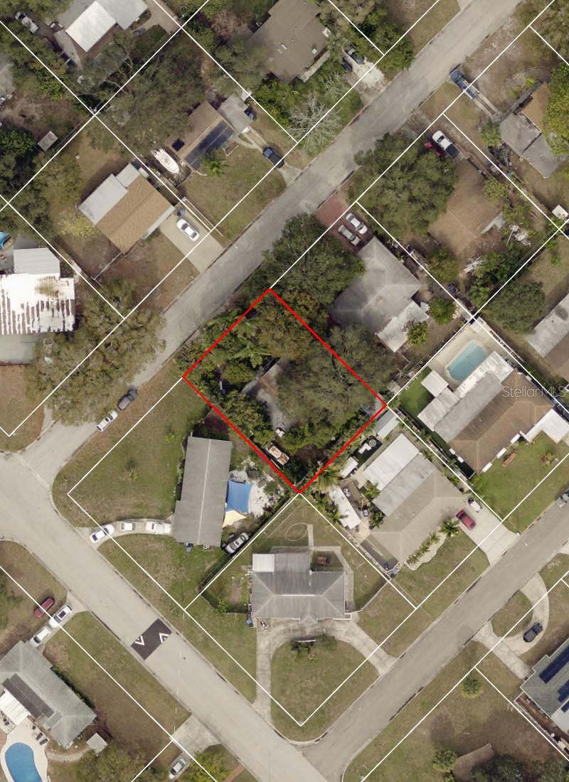 6611 KINGSWOOD DRIVE N