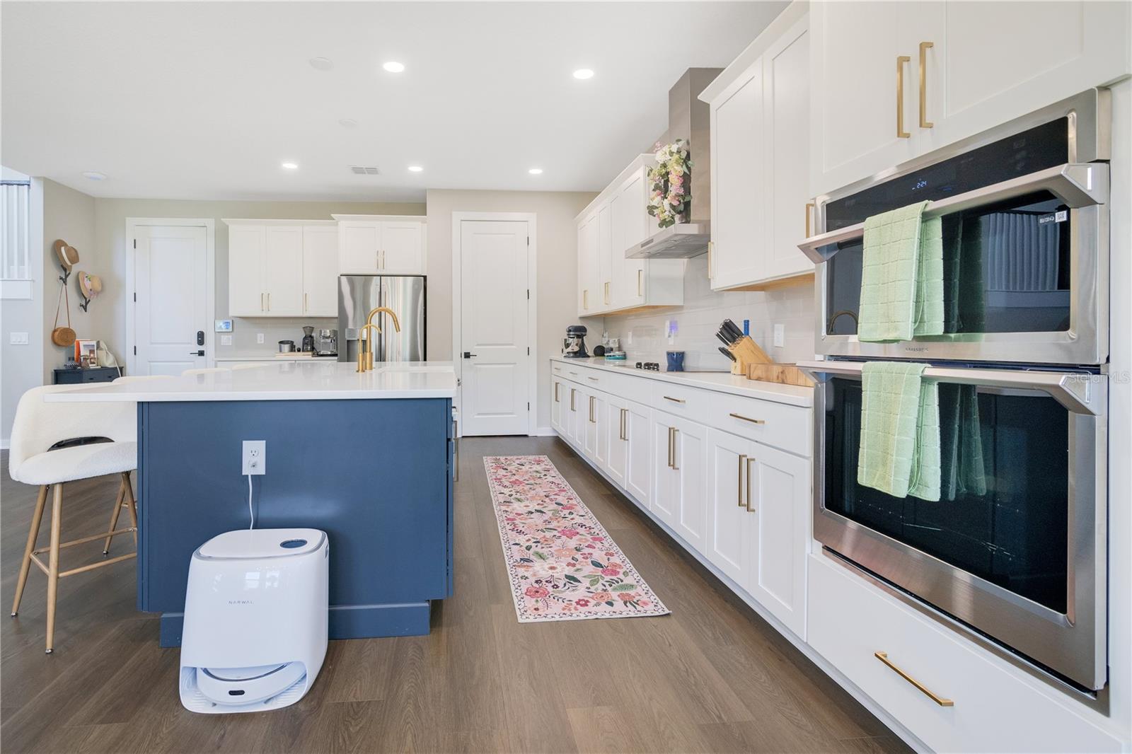 WAVERLY WALK - Residential