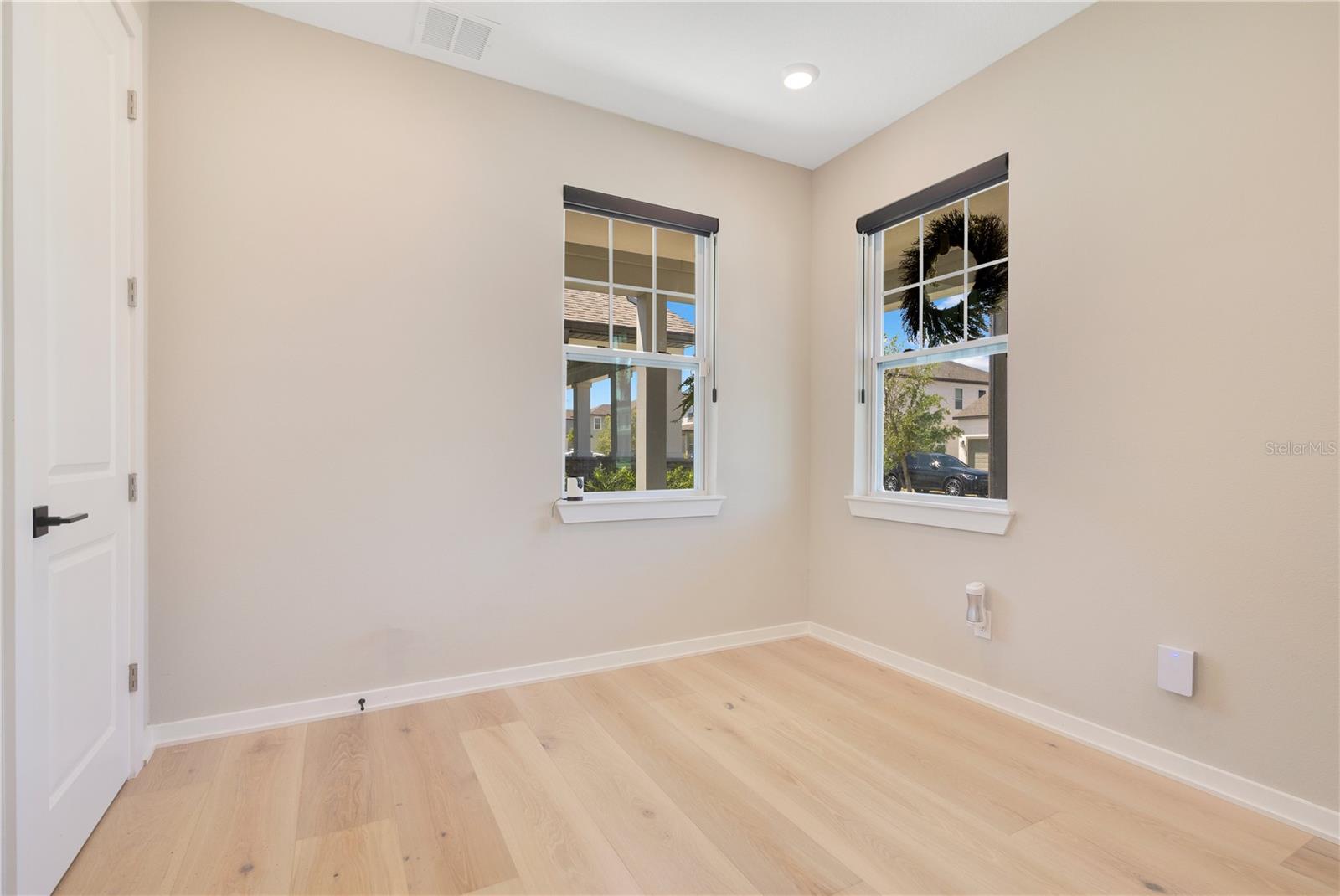 WAVERLY WALK - Residential