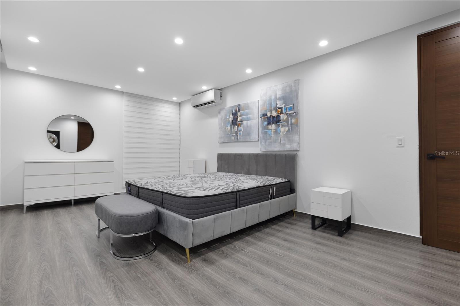 LA VILLA DE TORRIMAR - Residential