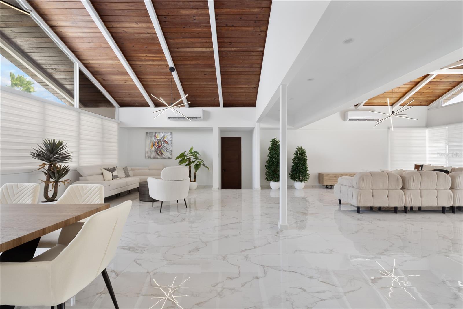 LA VILLA DE TORRIMAR - Residential