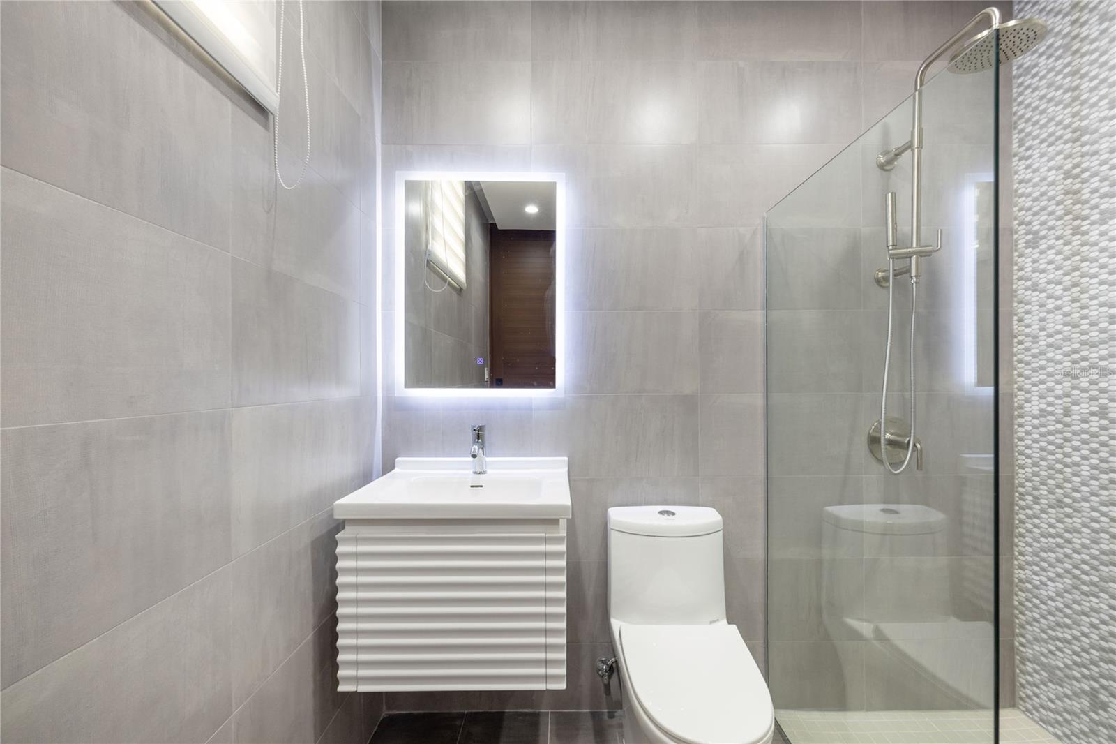 LA VILLA DE TORRIMAR - Residential