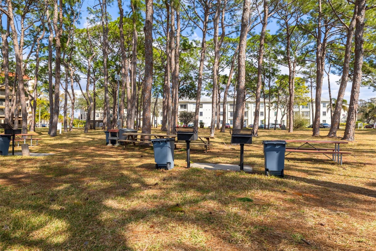 MEDITERRANEAN MANORS - Residential