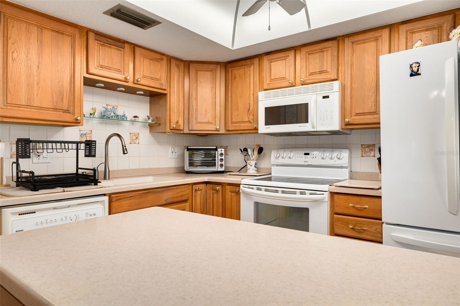 MEDITERRANEAN MANORS - Residential