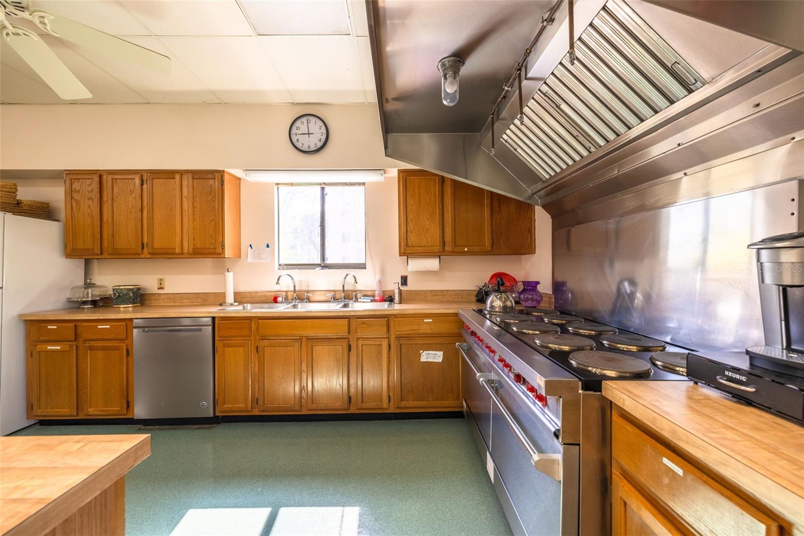 MEDITERRANEAN MANORS - Residential