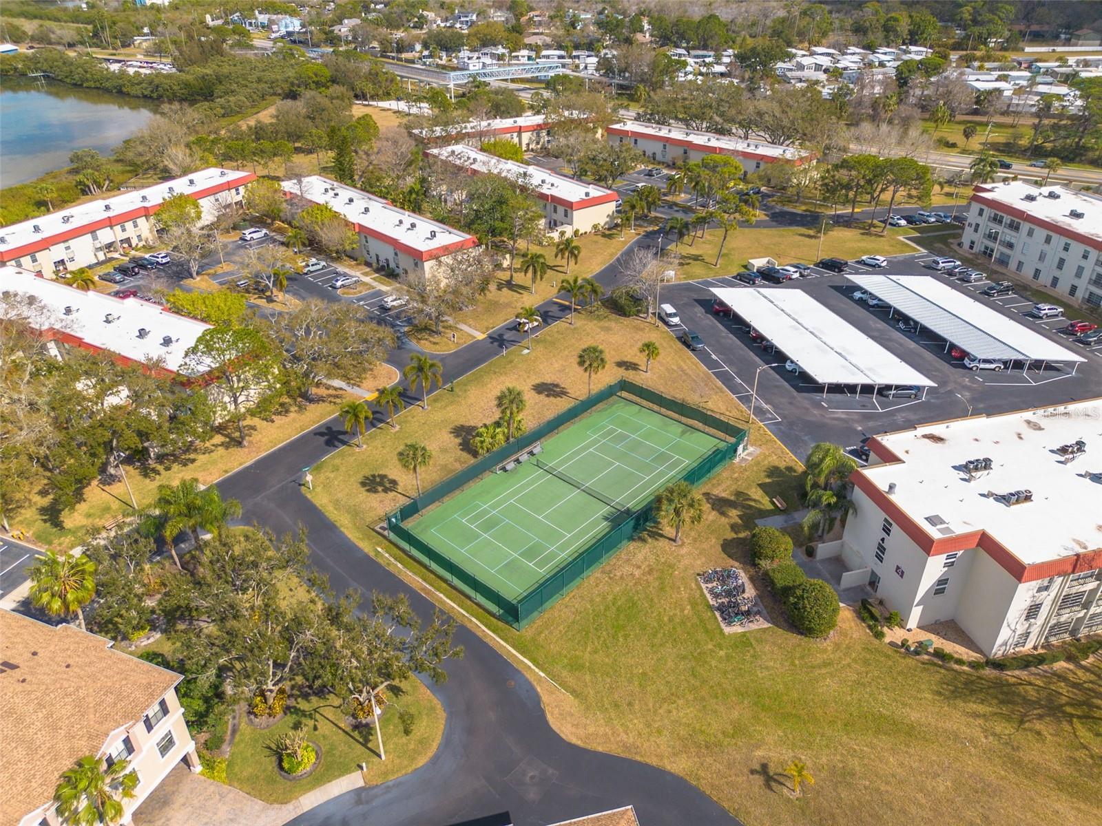 MEDITERRANEAN MANORS - Residential