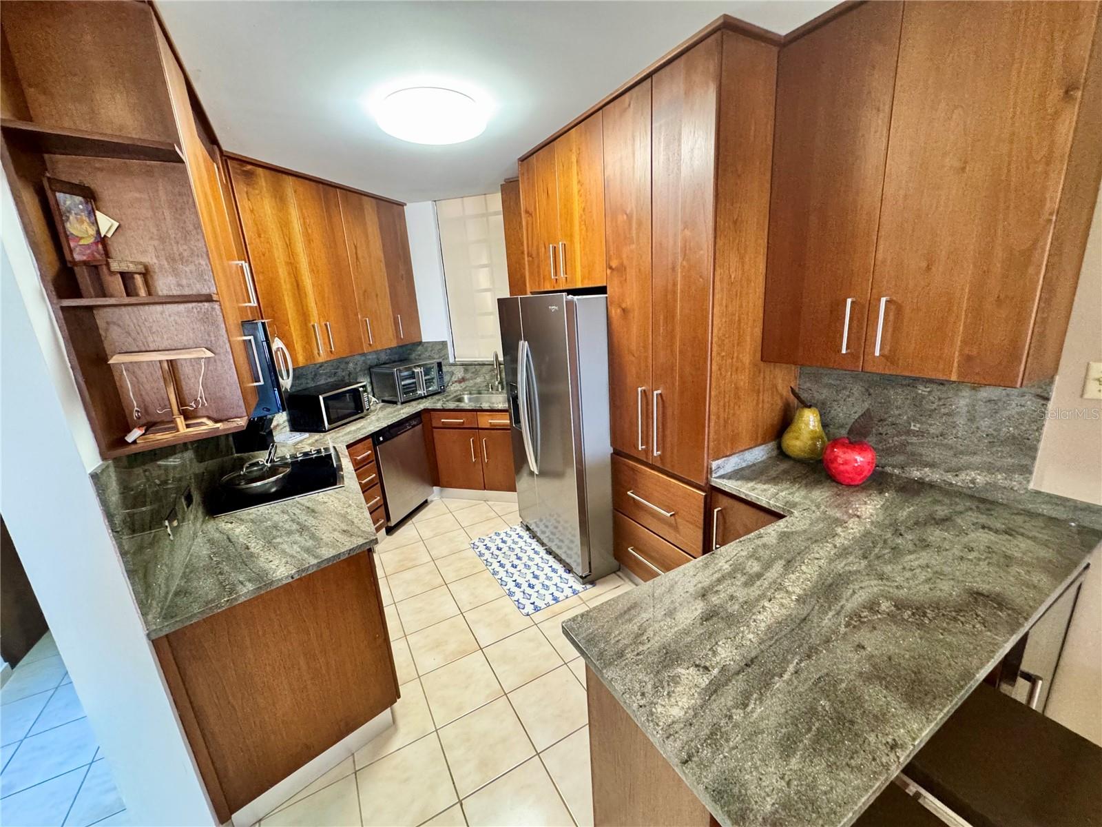 CRESCENT BEACH - Residential Lease