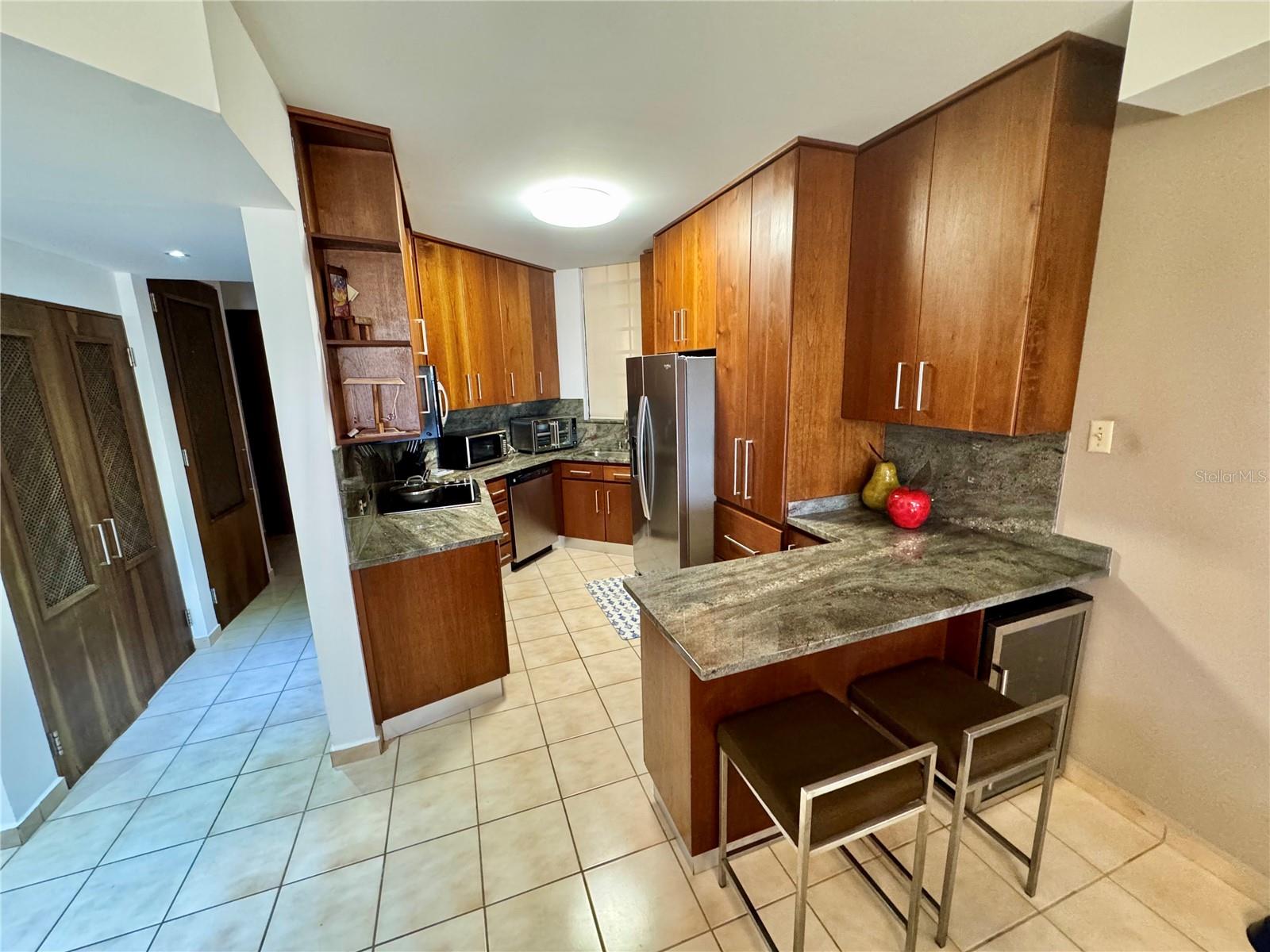 CRESCENT BEACH - Residential Lease