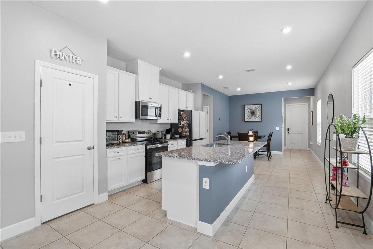 8728 STARRY NIGHT TERRACE