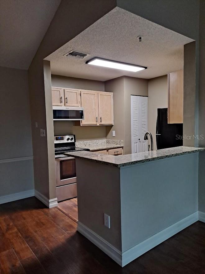 VINTAGE GRAND - Residential