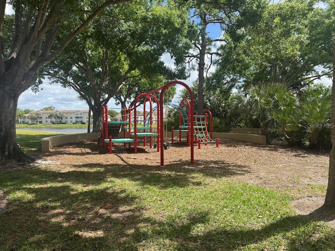 VINTAGE GRAND - Residential