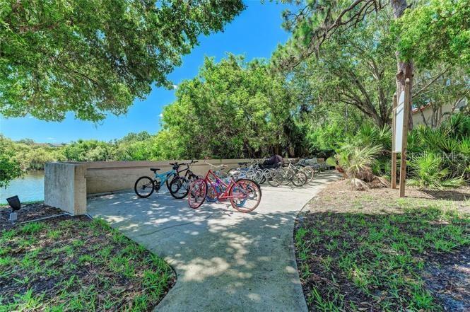 VINTAGE GRAND - Residential