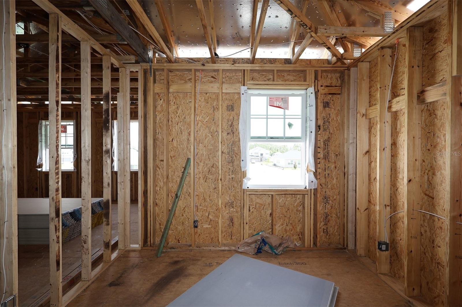 2738 LAUGHING GULL LANE