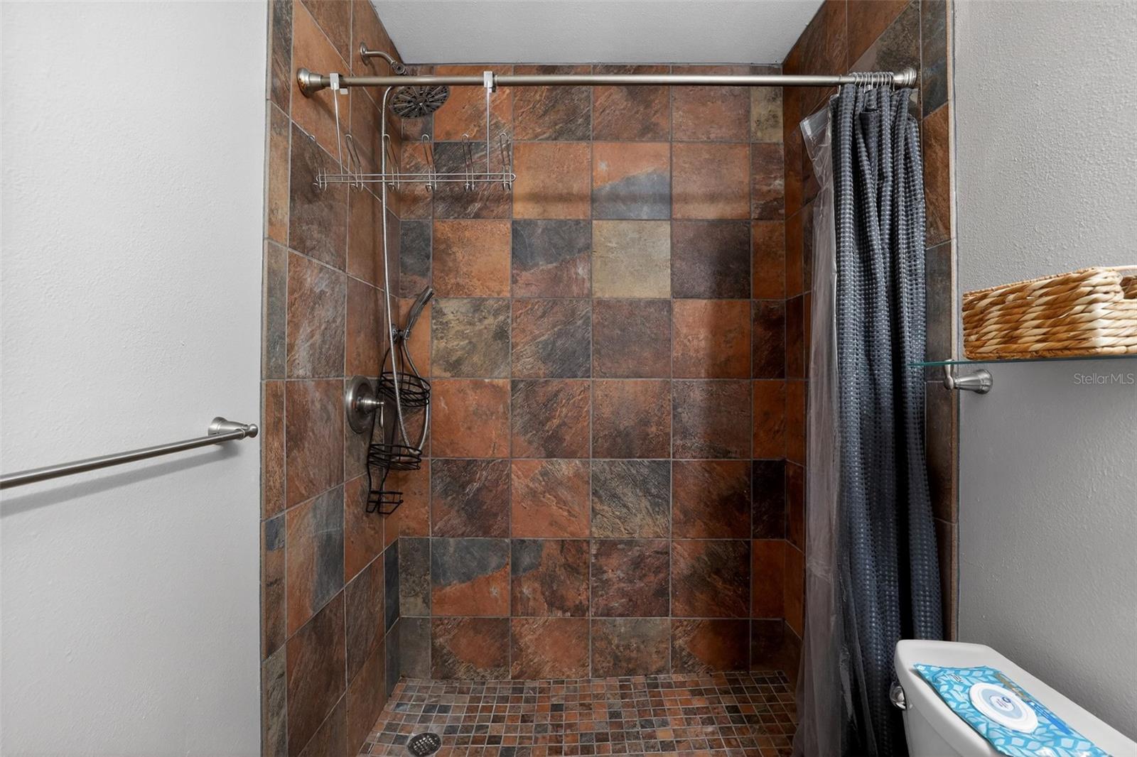 NORTHDALE GOLF CLB SEC D UN 1 - Residential