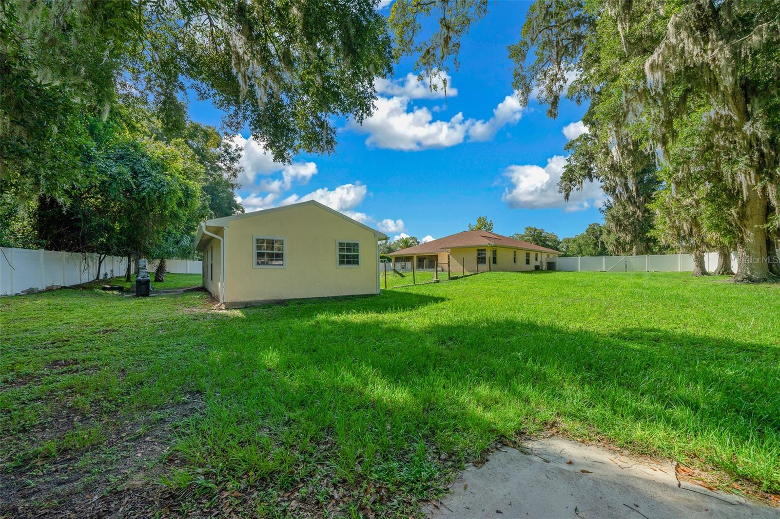 Photo 33 of 41 of 3315 SE 31ST STREET house