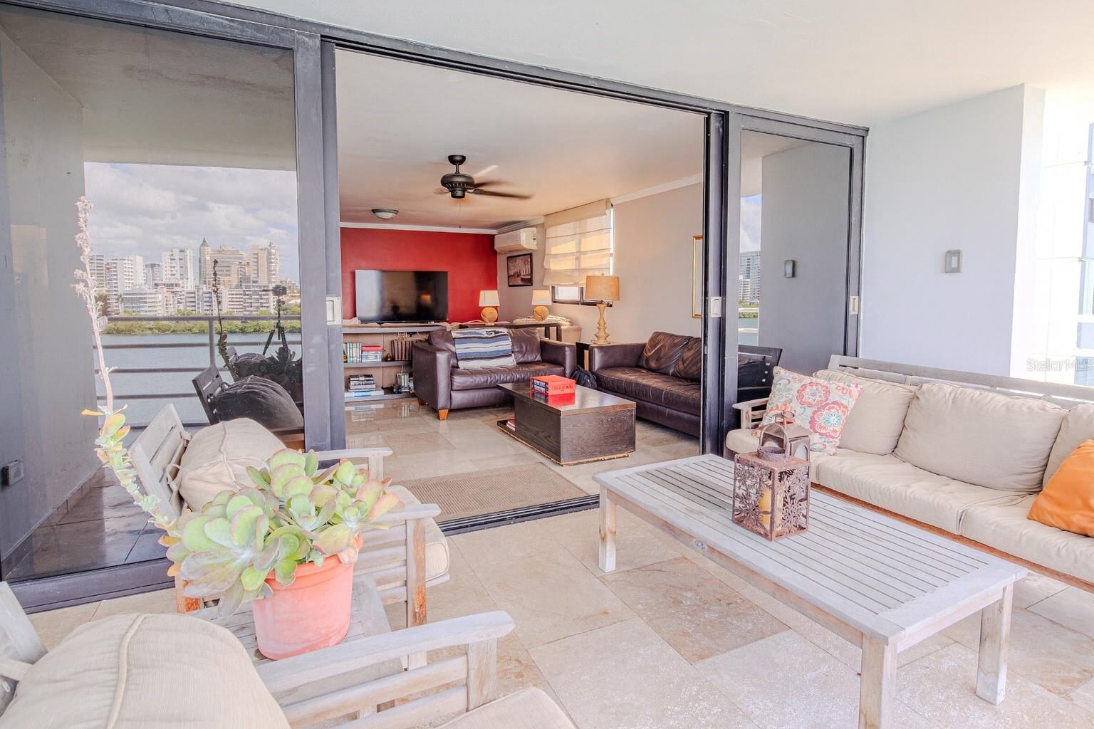 COND. ASHFORD LAGOON - Residential