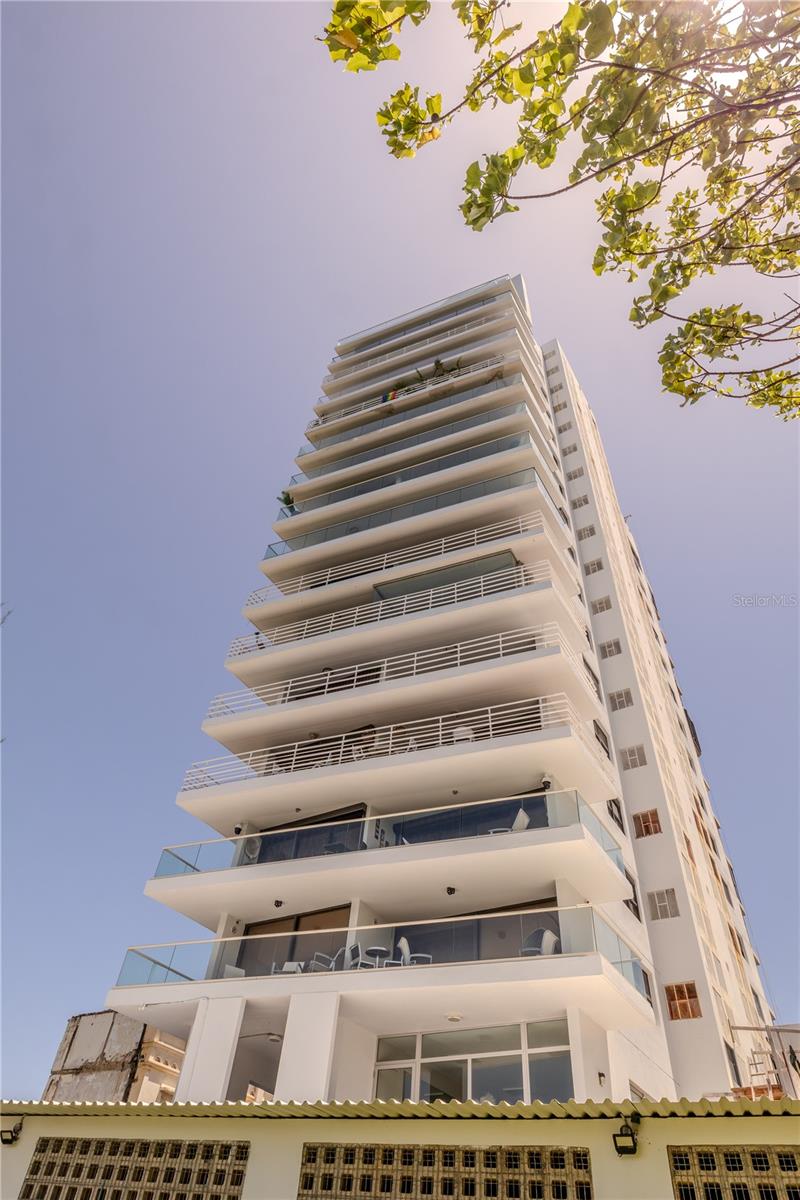 888 COND. ASHFORD LAGOON apt 7