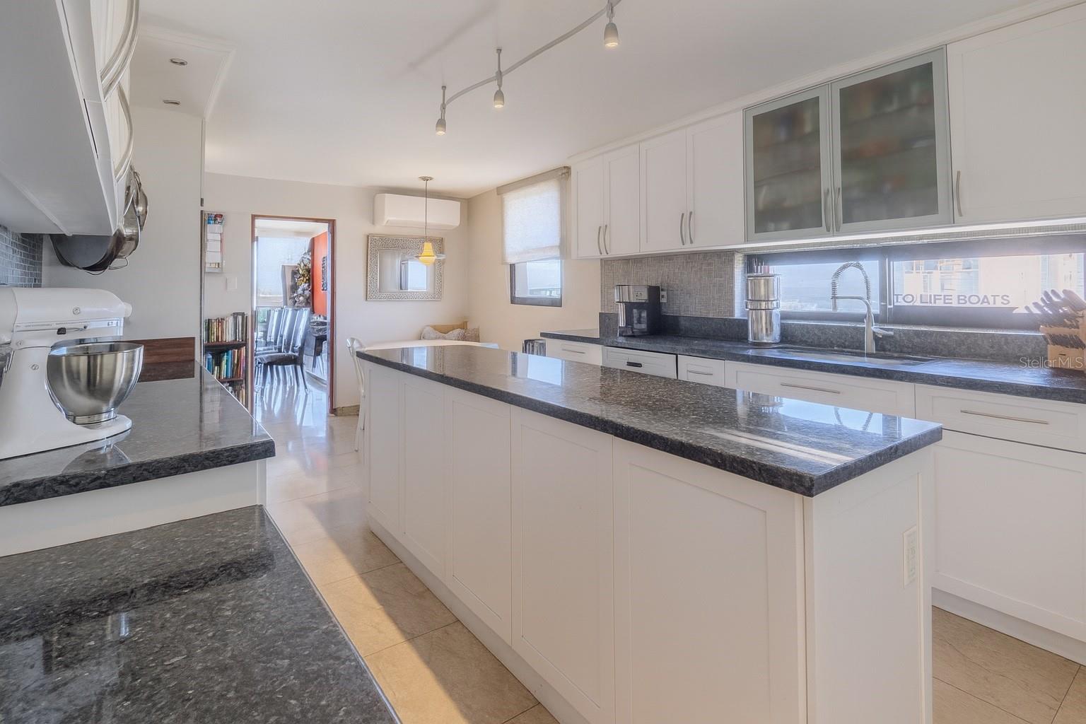 COND. ASHFORD LAGOON - Residential