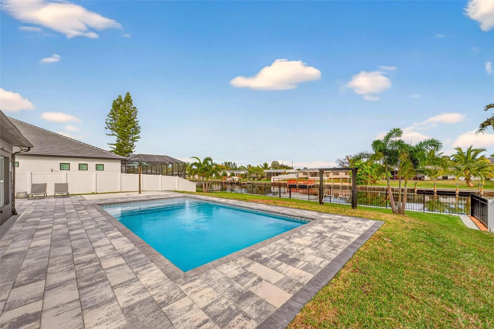 RIVER ISLES ADD - Residential