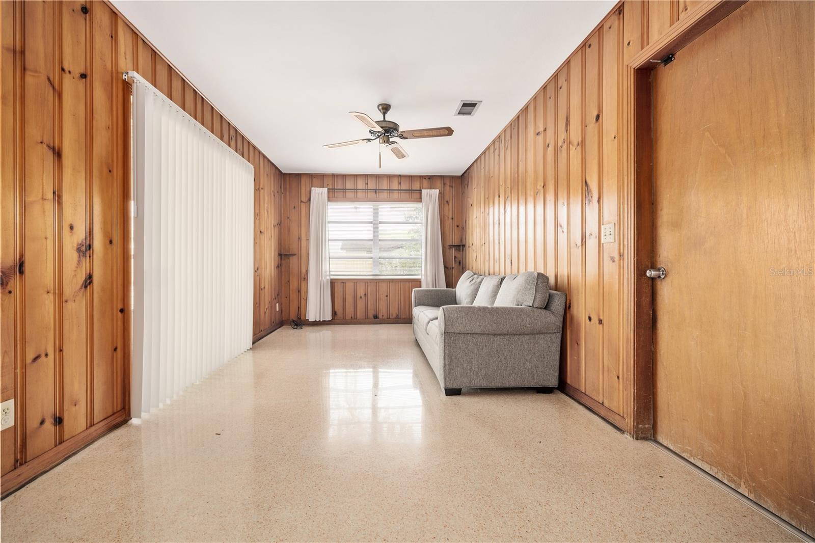 TAMPAS NORTH SIDE CNTRY CL - Residential Lease