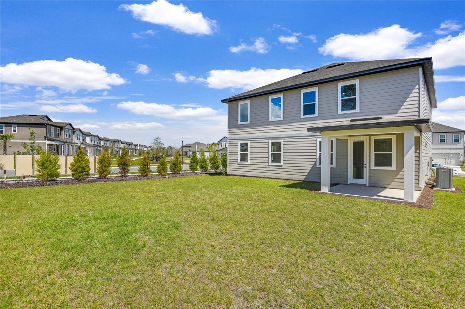 ELLINGTON PLACE - Residential