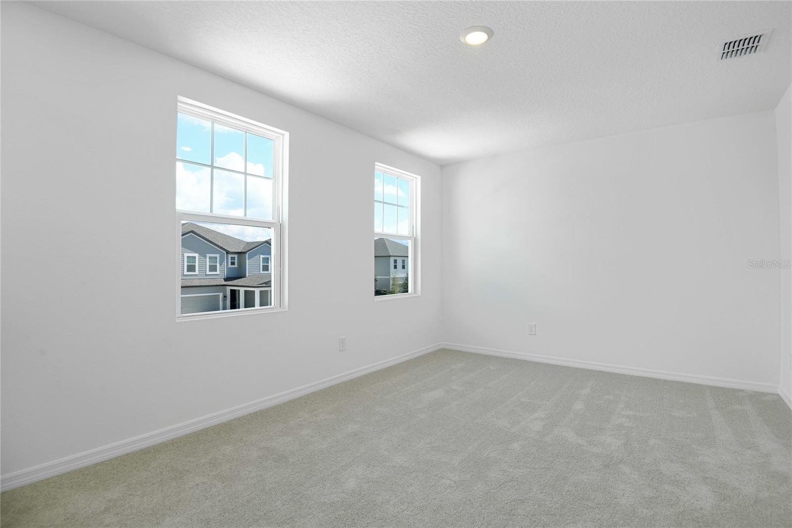 ELLINGTON PLACE - Residential