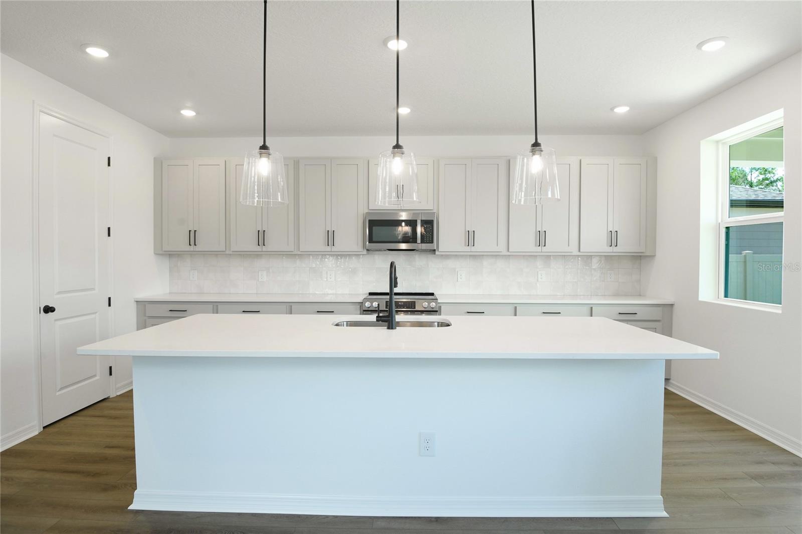 ELLINGTON PLACE - Residential