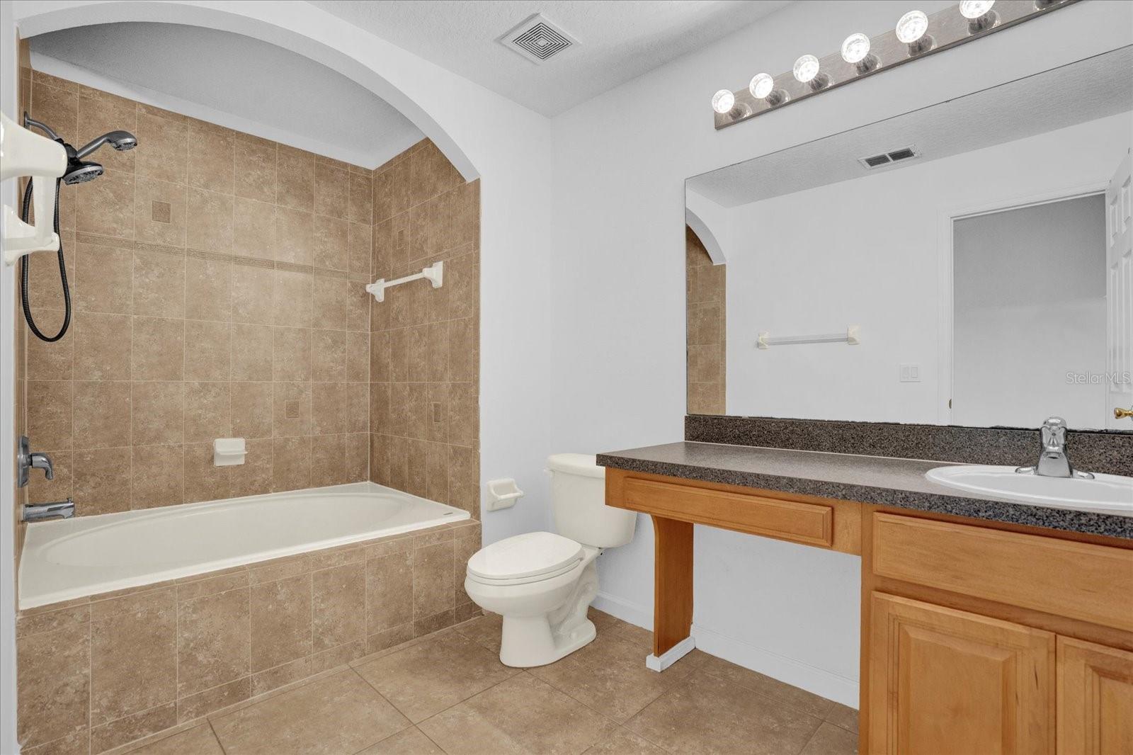 TIMBER POINTE-PH 01 - Residential