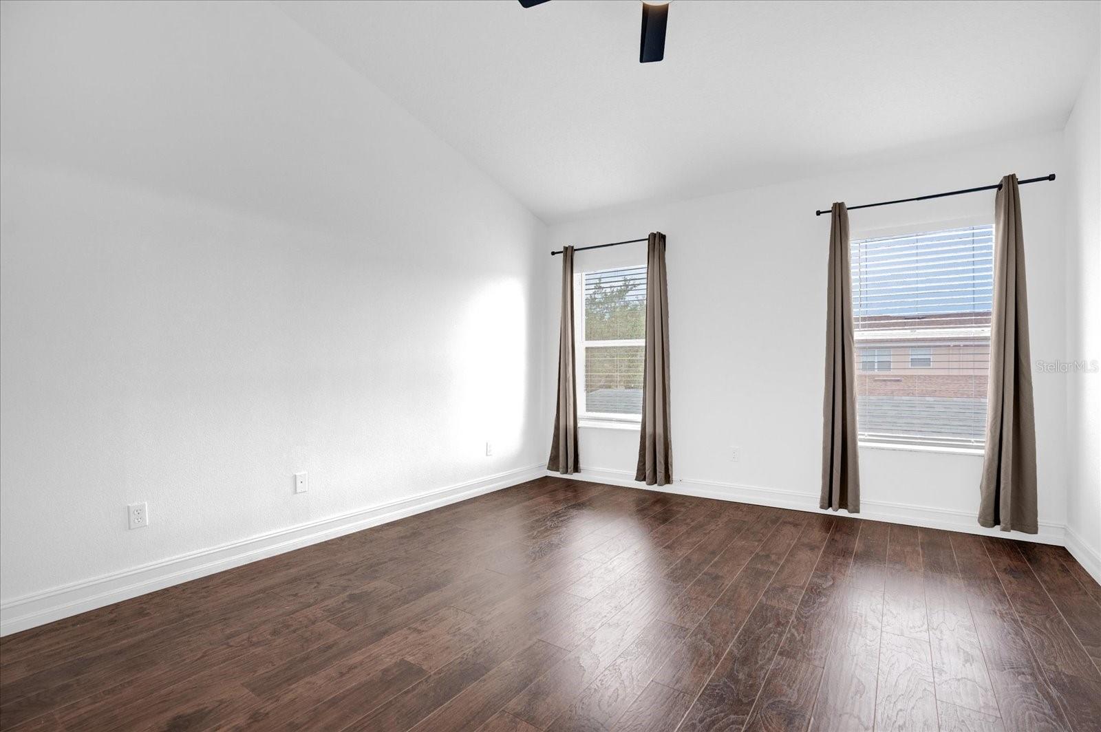 TIMBER POINTE-PH 01 - Residential