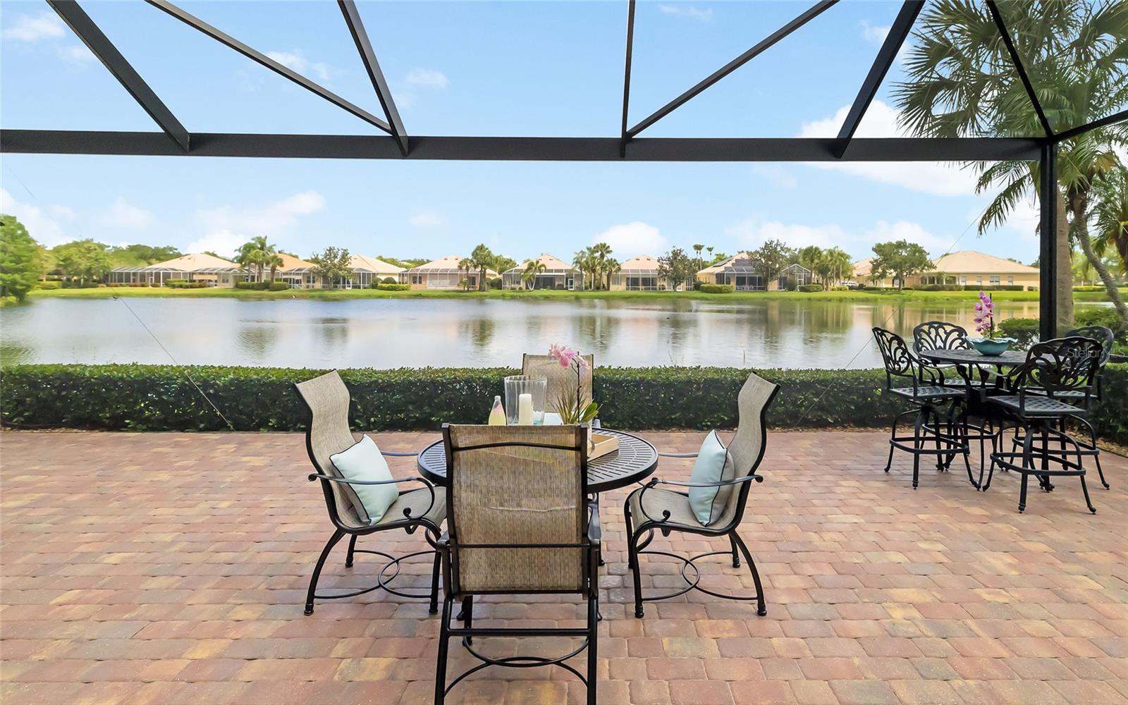 VILLAGEWALK - Residential